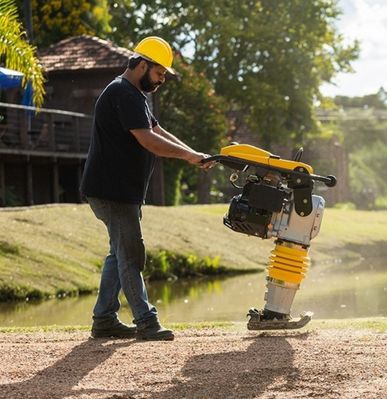 Compactador de Solo